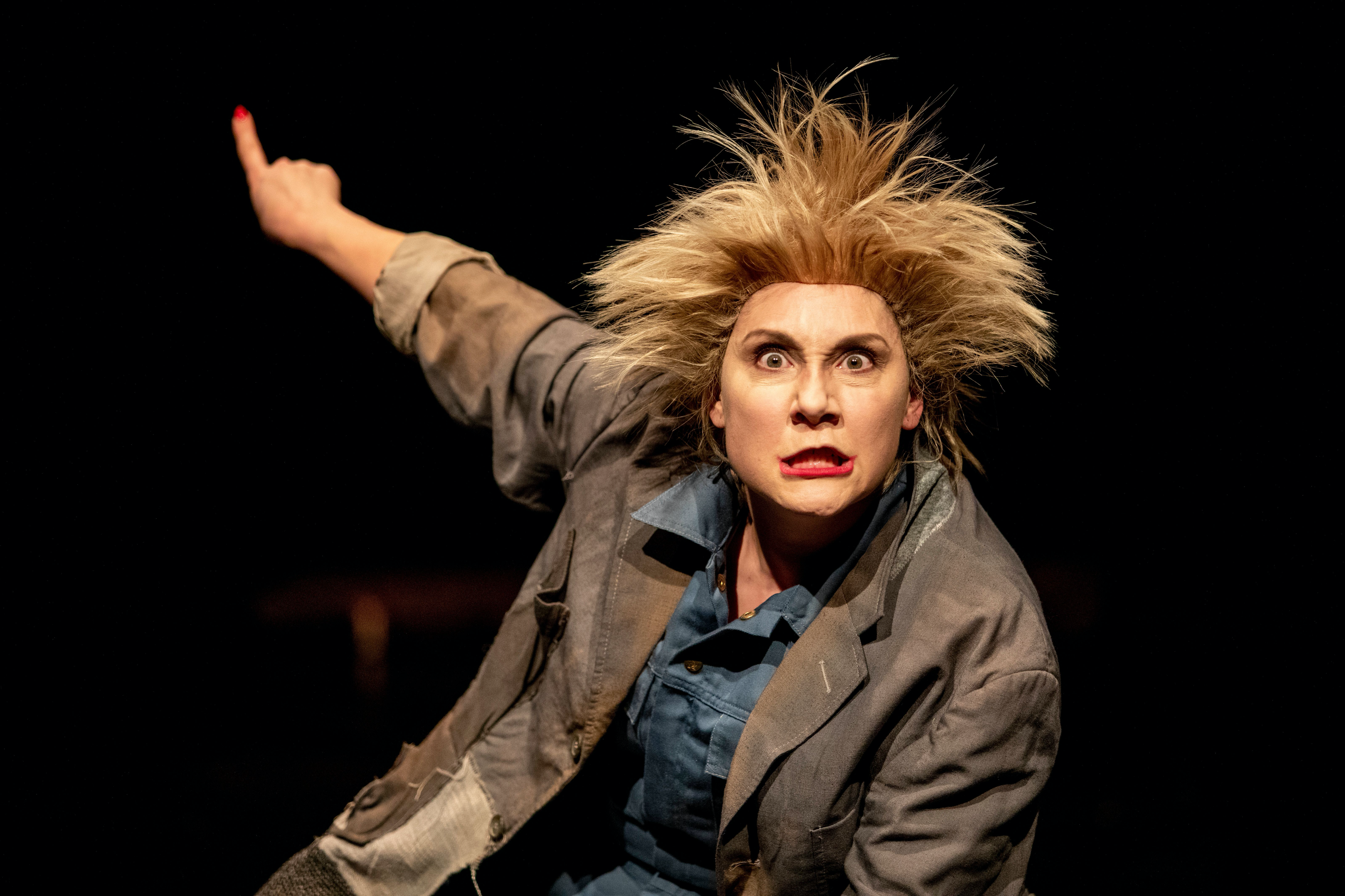 NOBODY at Teater Giljotin